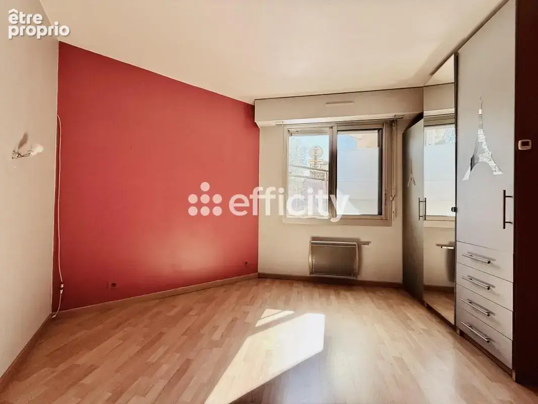 Local commercial - photo 8