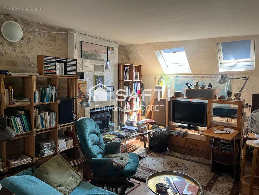 Photo 6