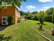 Maison à AZE