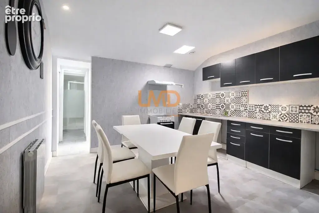 Maison de ville centre de Matha - photo 2