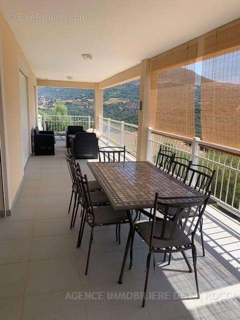 Maison 130 m² à Arbellara  - photo 4