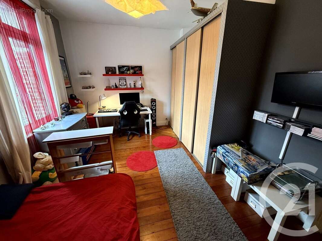 Maison à SAINT-QUENTIN