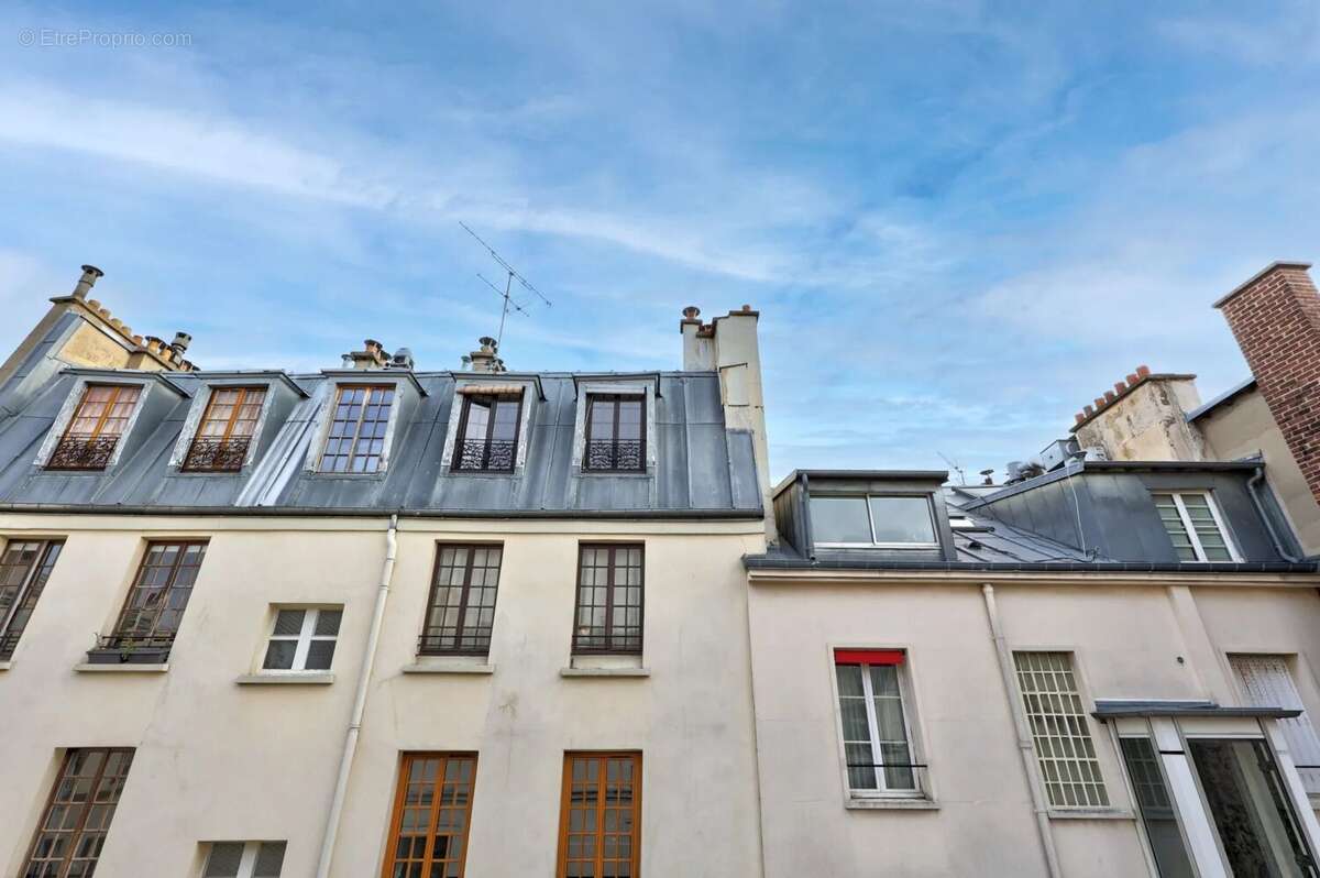 Appartement à PARIS-7E