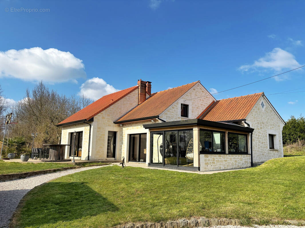Maison à LONGUEVILLE