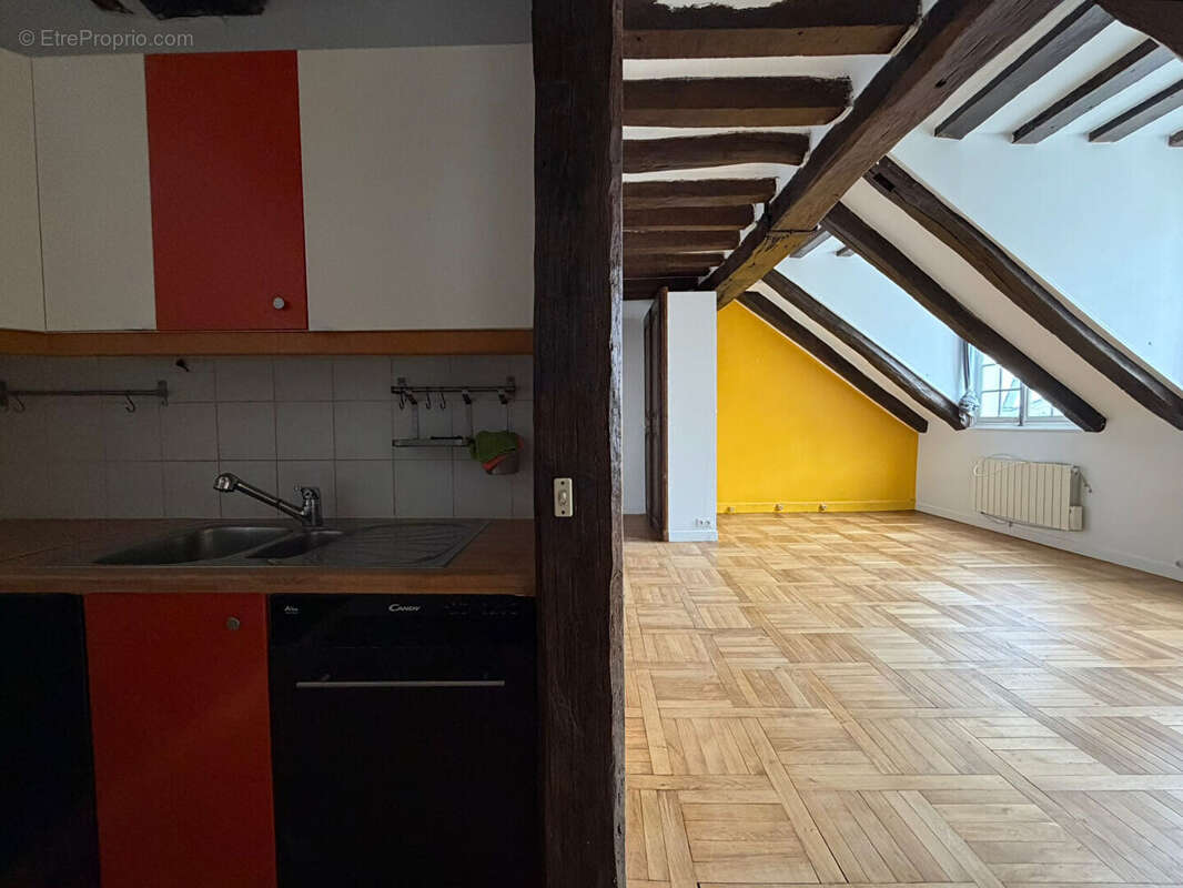 Appartement à PARIS-4E