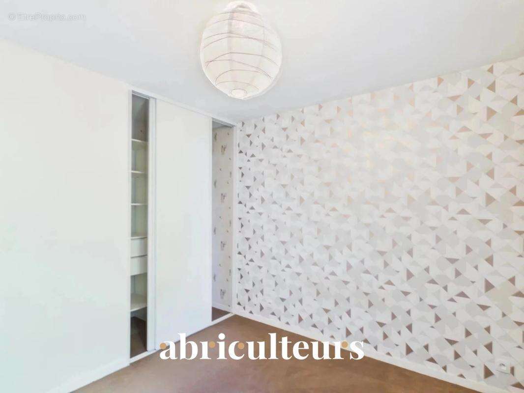 Appartement à SENE