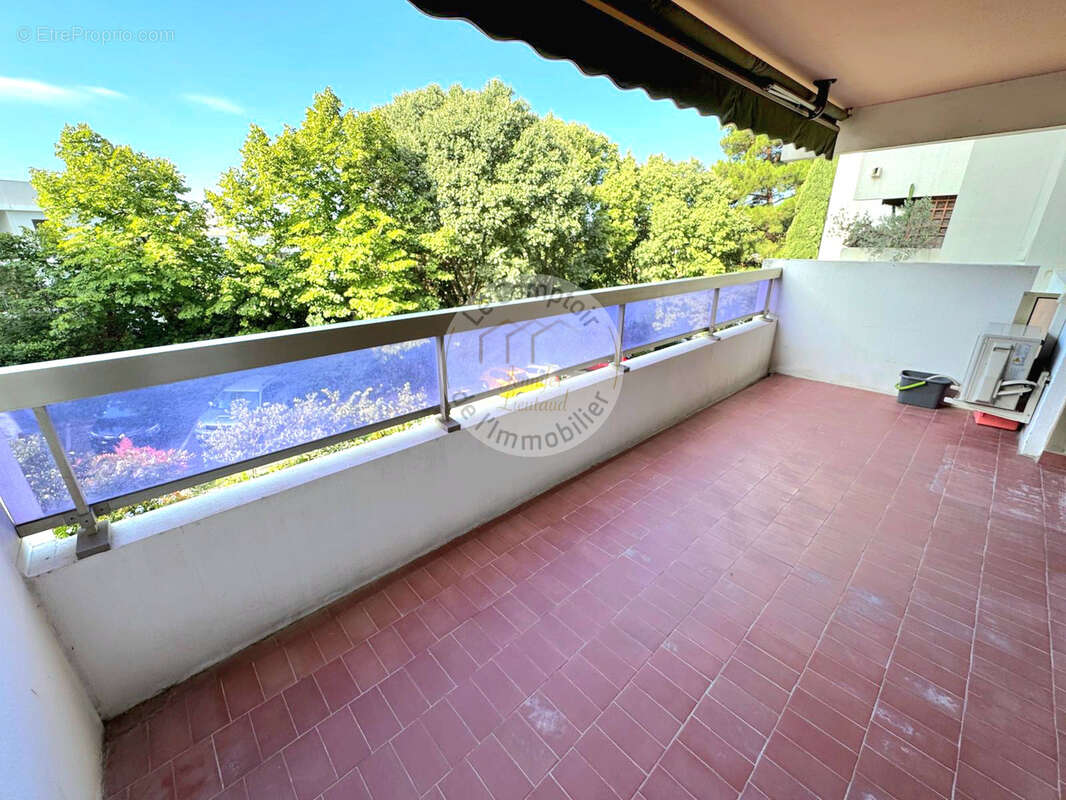 Appartement à MARSEILLE-9E