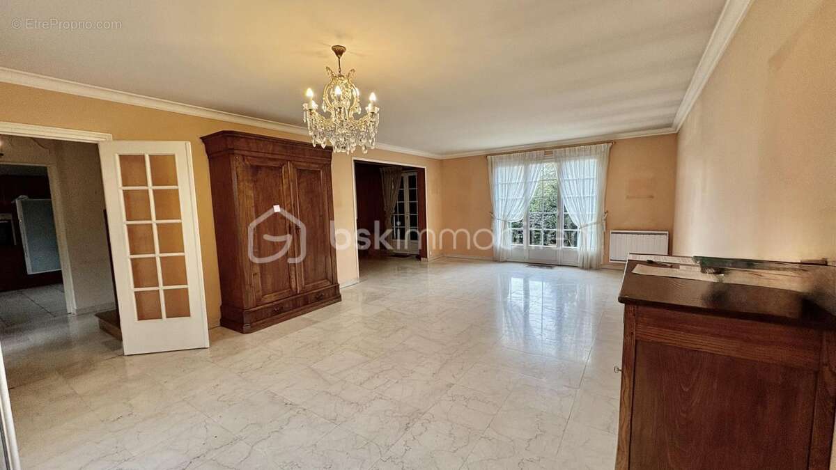 Maison à VILLIERS-SUR-ORGE