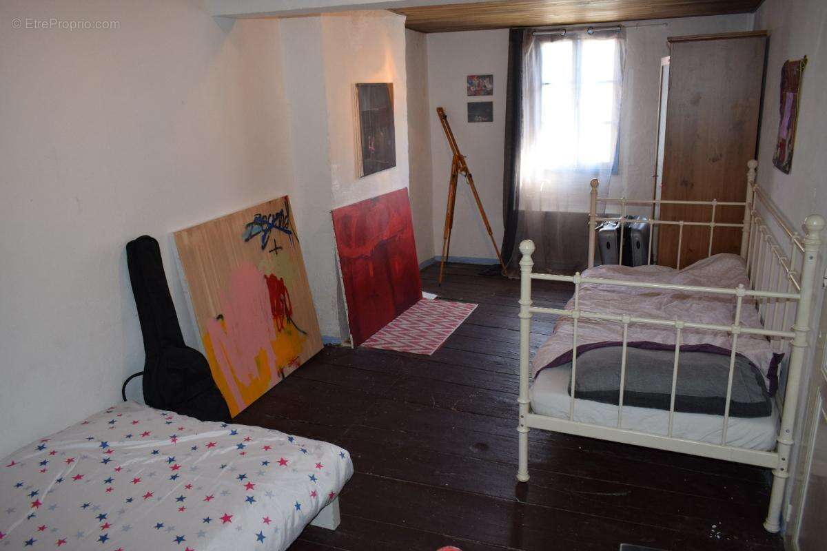 Maison à QUILLAN
