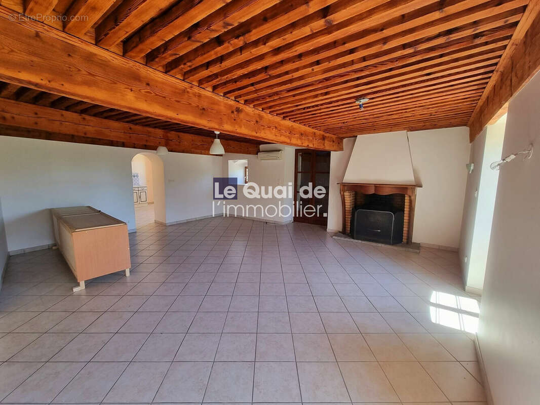 Maison à SAINT-HONORE