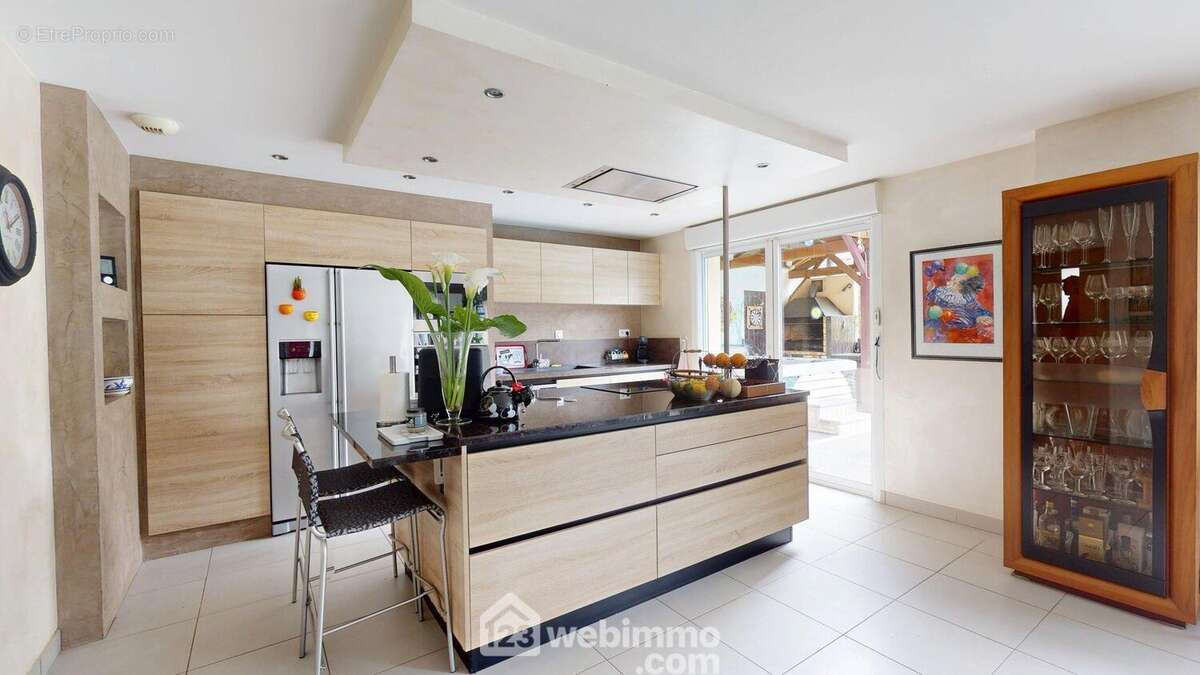 Cuisine américaine. - Maison à SAINT-MATHURIN