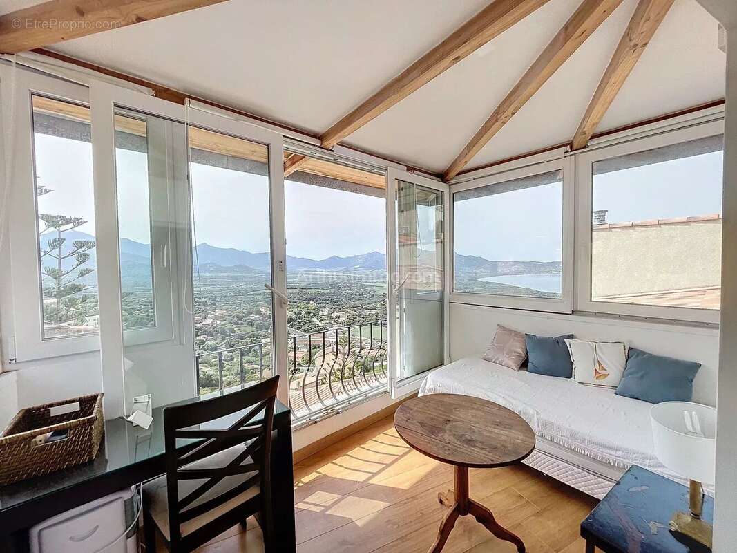 Appartement à LUMIO