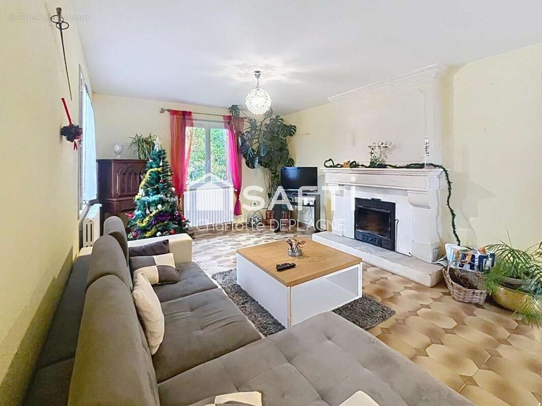 Photo 3 - Maison à CHAMPAGNAC-DE-BELAIR