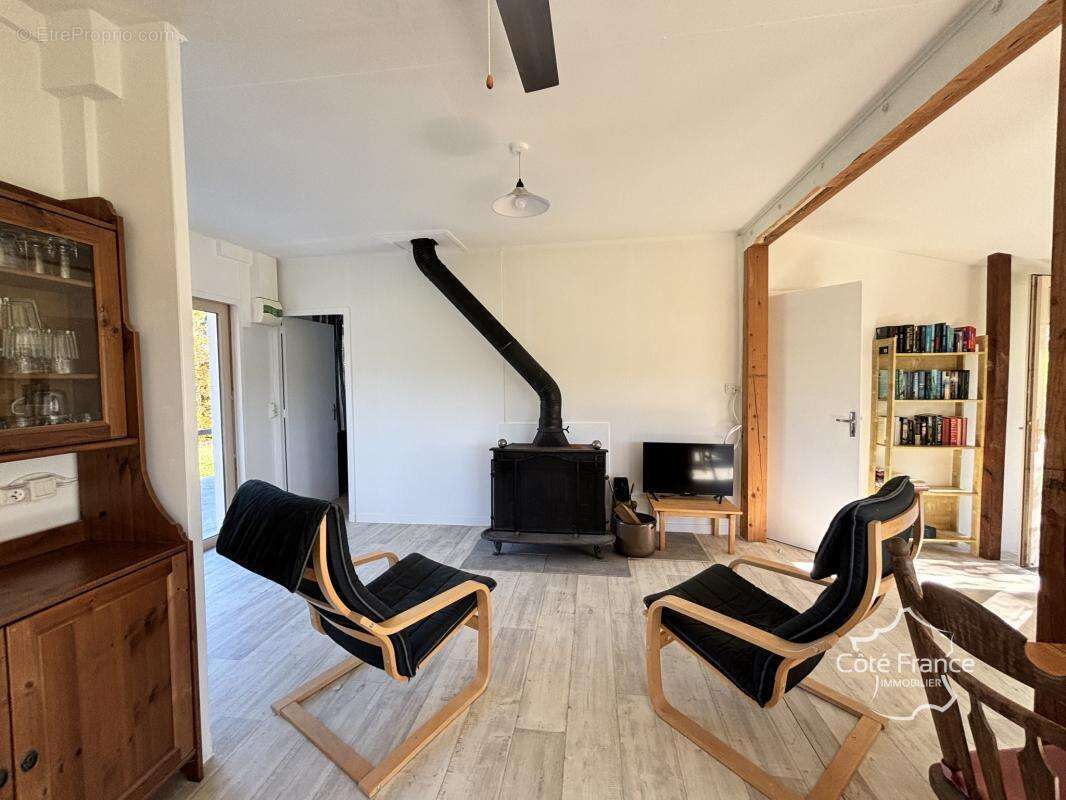 Maison à GOULLES