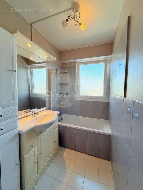 Appartement à SAINT-PIERRE-D'IRUBE