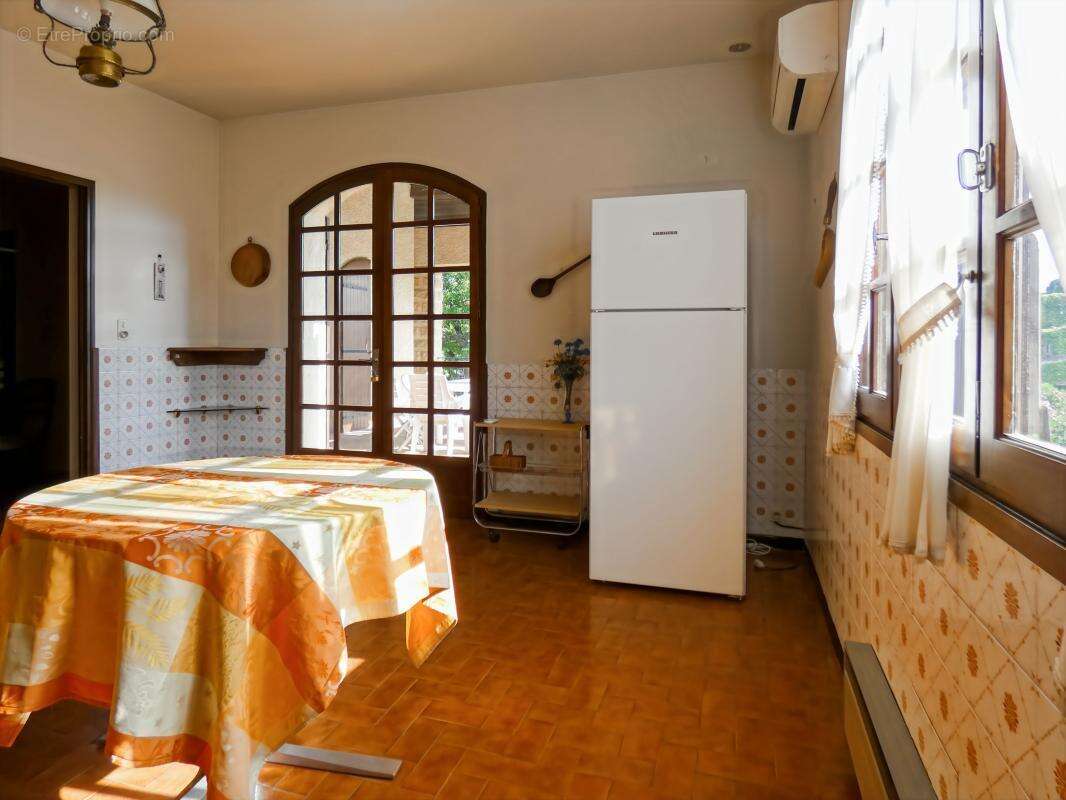 Maison à BAGNOLS-SUR-CEZE