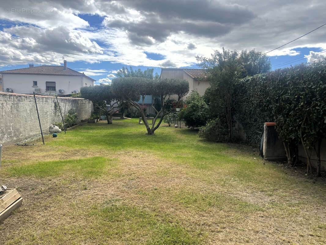 Maison à BELLEGARDE