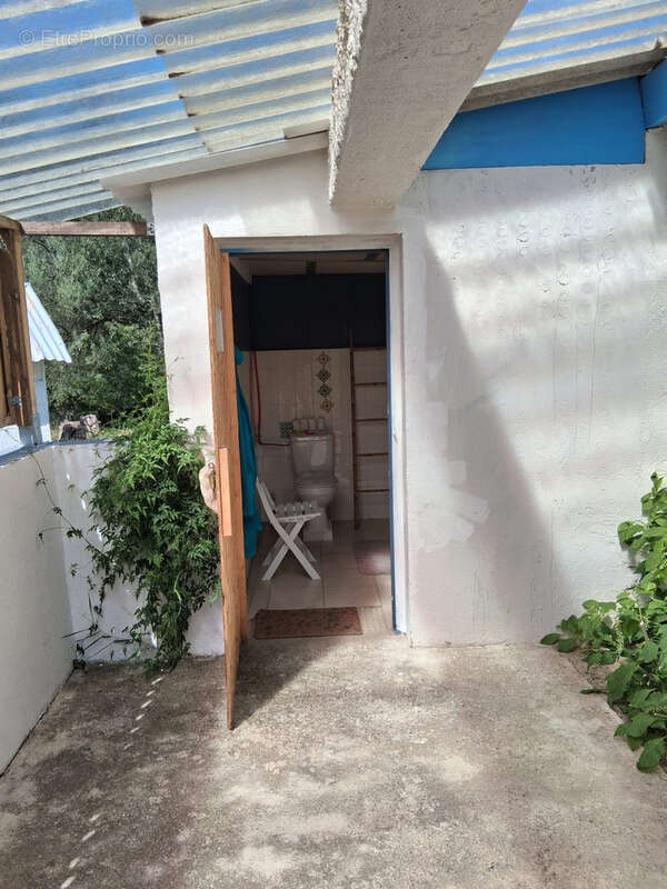 Maison à REYNES
