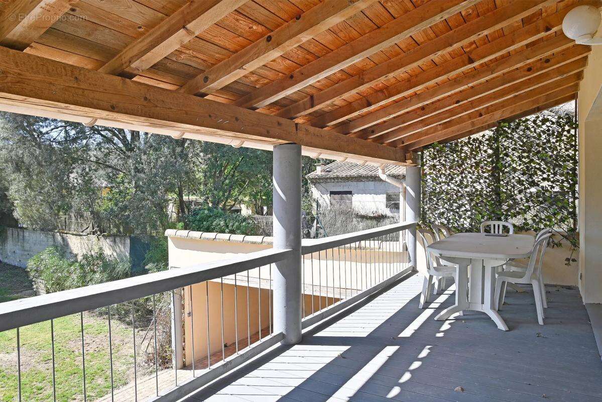 Maison à VERS-PONT-DU-GARD