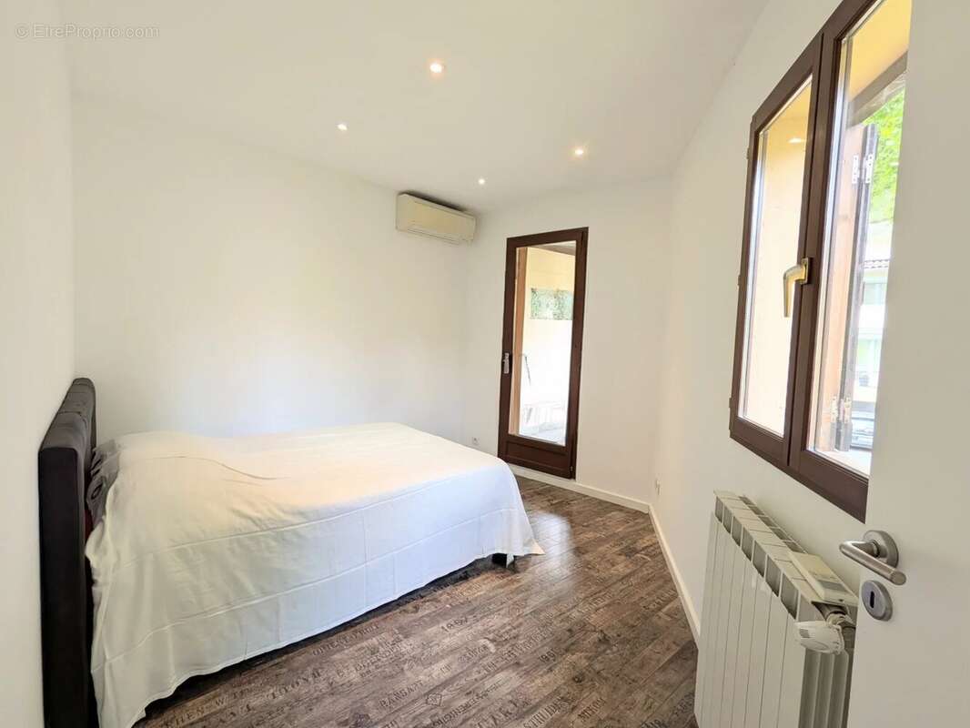 Sospel – À 35 minutes de Monaco – 5 pièces familial en duplex de 111 m² – Terrasse – Balcon - photo 14