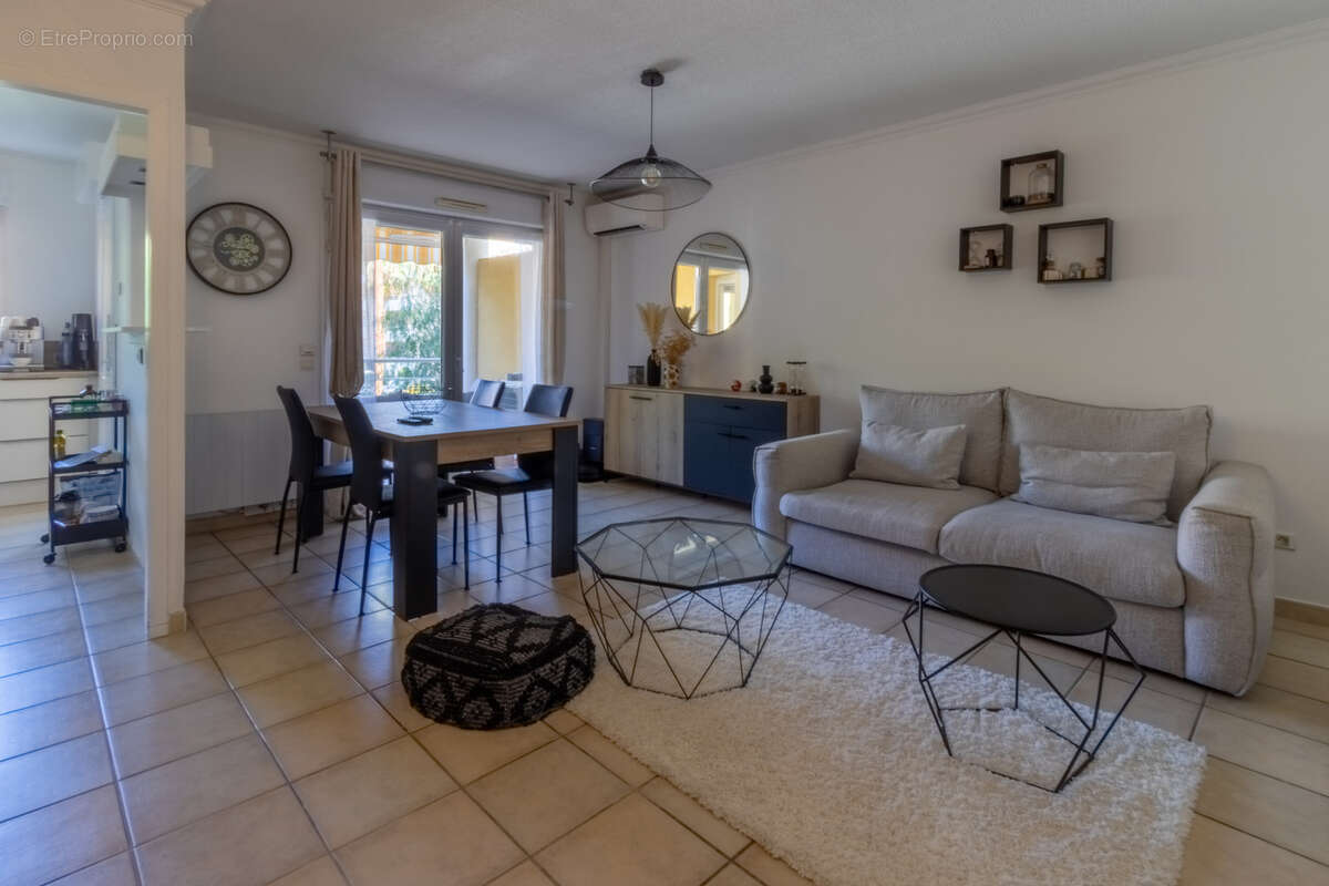 Appartement a deux pas de la mer, résidence sécurisé, parking & ascenseur - photo 4