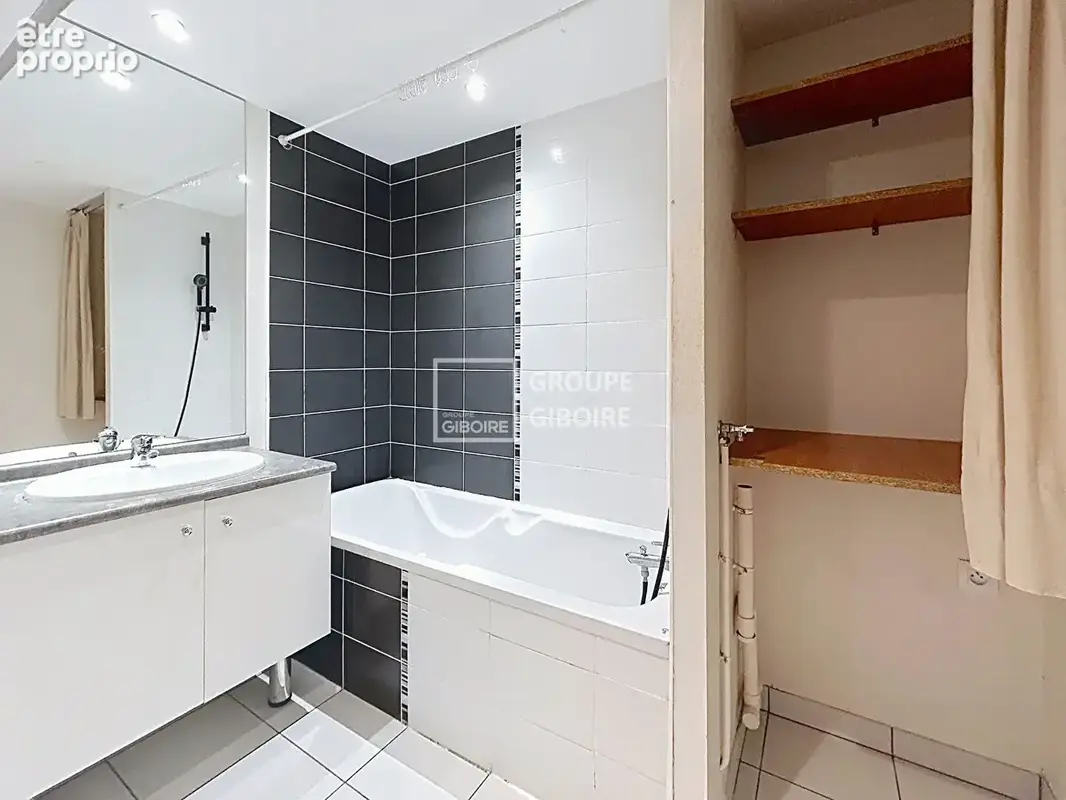 A vendre - agence giboire - appartement type 3 de 63.91 m² - nantes - ile de nantes - photo 6