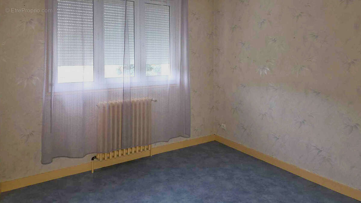 Maison à SAINT-CALAIS