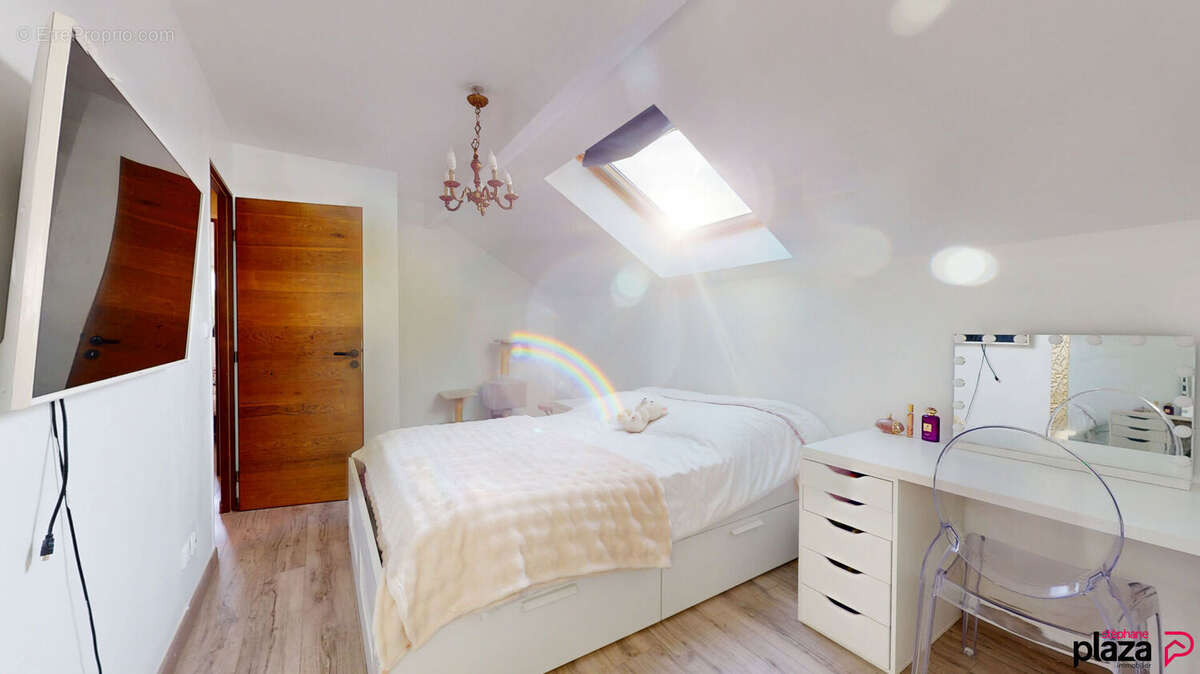 Maison à SCIENTRIER