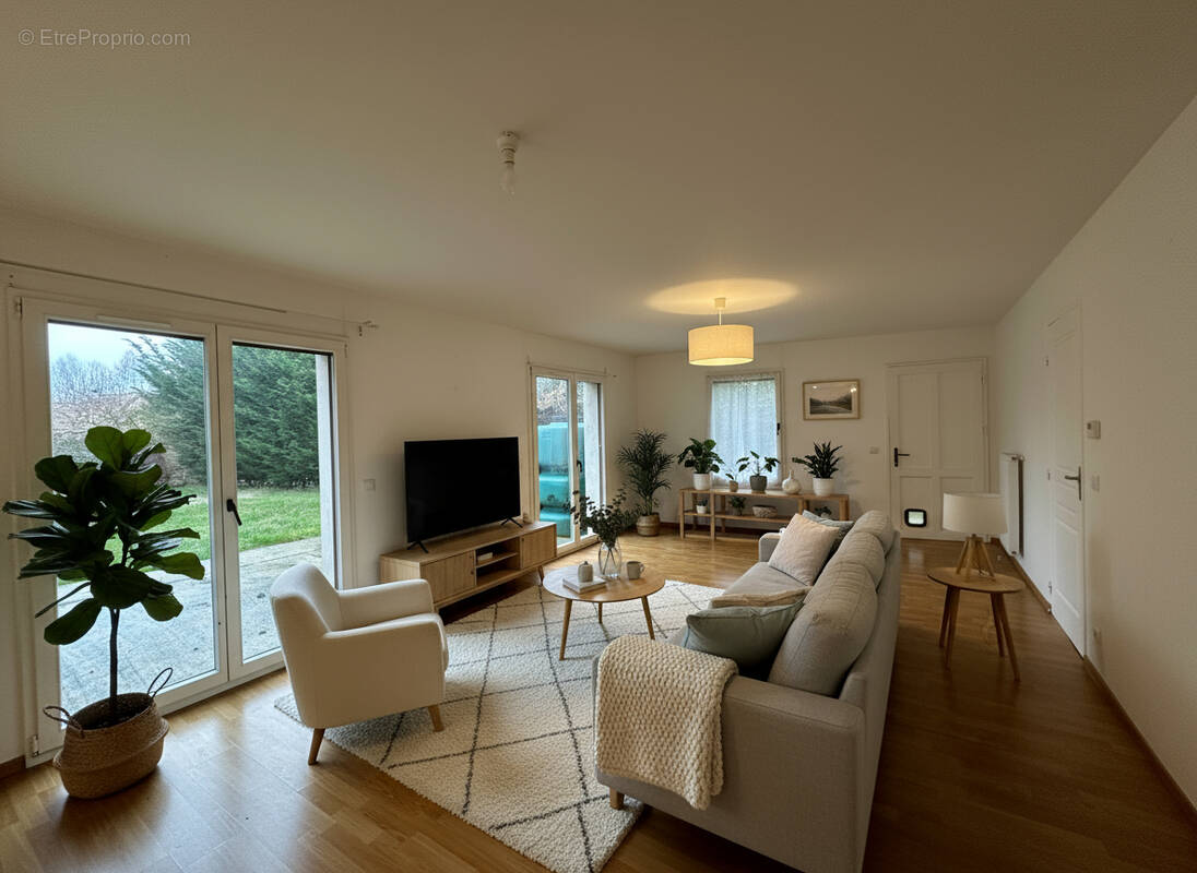 Maison à MILLY-LA-FORET