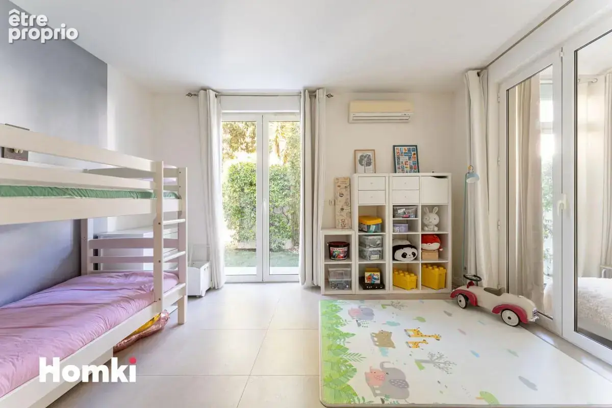 Appartement T4 de 107 m² à Marseille 13007, Rue des Flots Bleus - photo 14