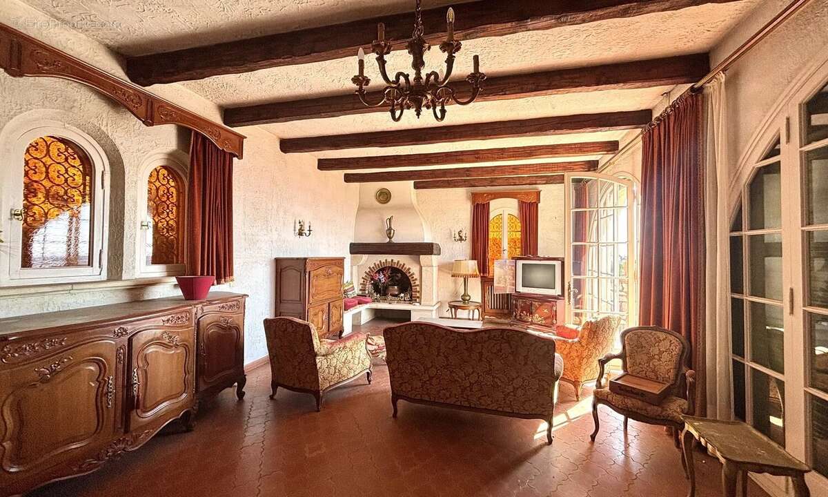 Maison à VALLAURIS