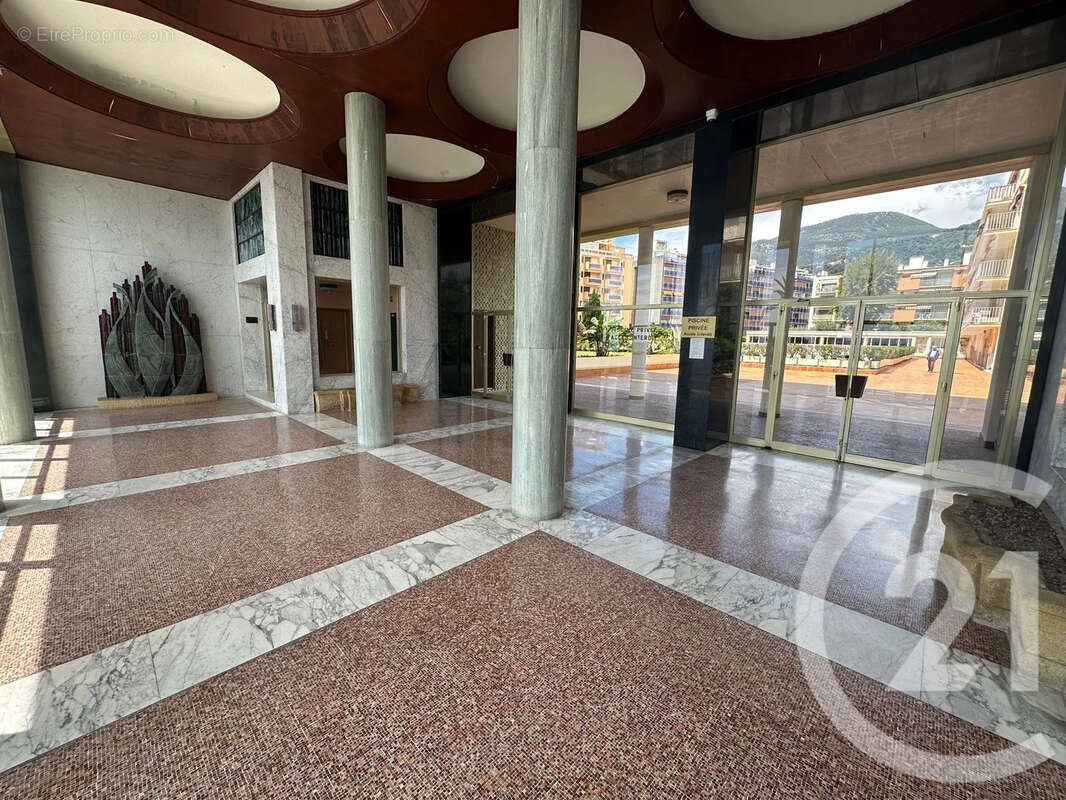 Appartement à ROQUEBRUNE-CAP-MARTIN