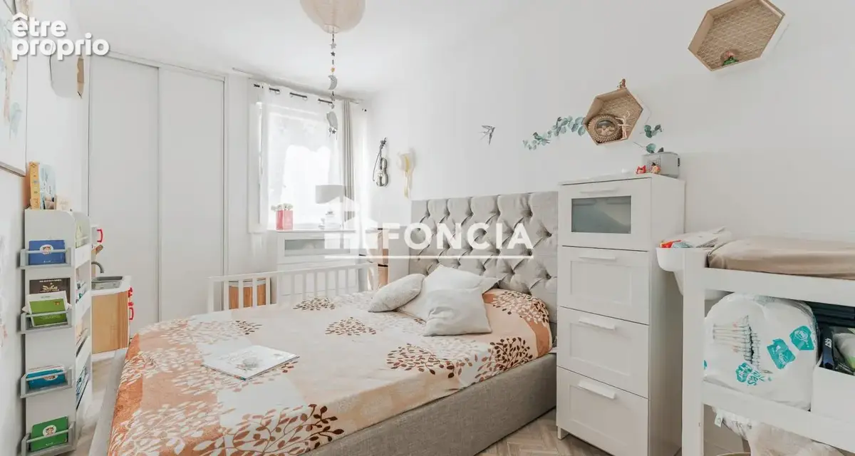 Appartement T4 avec balcon et stationnement – Saint-Avertin - photo 7