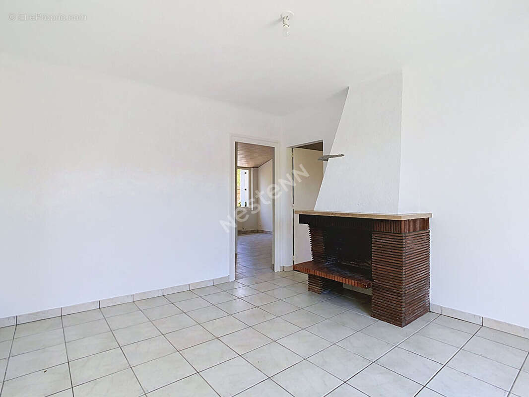 Maison Mouzillon Centre bourg, à proximité directe des commodités, à 3min de l'axe Nantes-Cholet, à 5min de Vallet, à 7min de Cl - photo 5