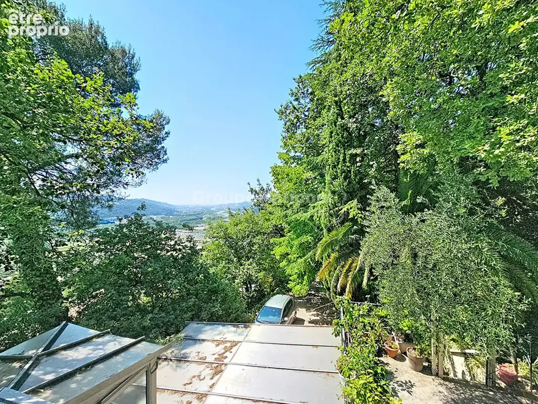 Maison familiale 144 m² ? beaux volumes, jardin arboré et fort potentiel - photo 13