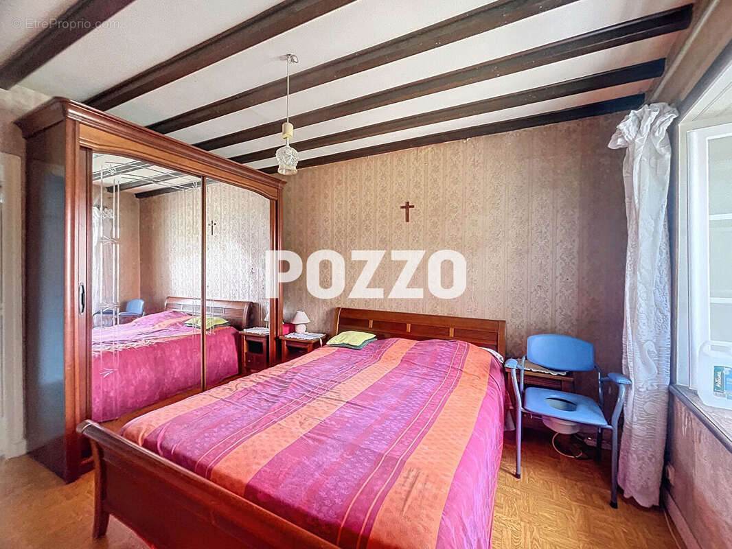 Maison à HEUGUEVILLE-SUR-SIENNE