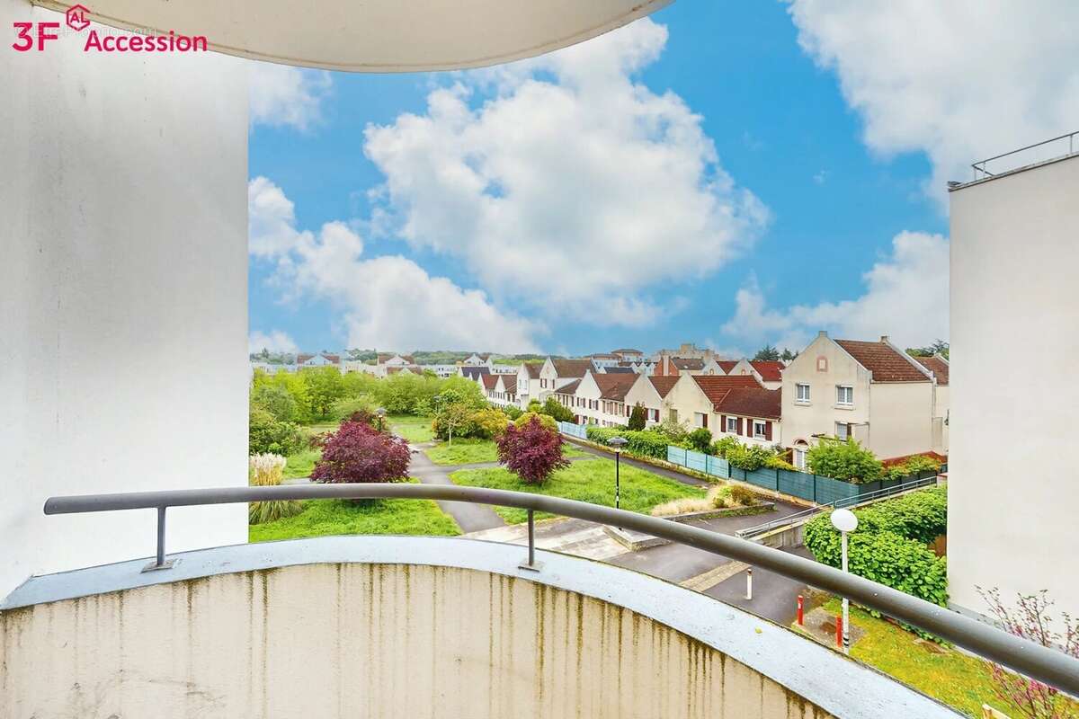 Appartement à LOGNES