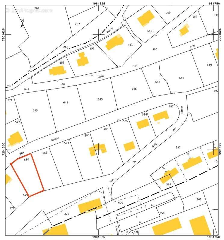 Terrain à SAULXURES-SUR-MOSELOTTE