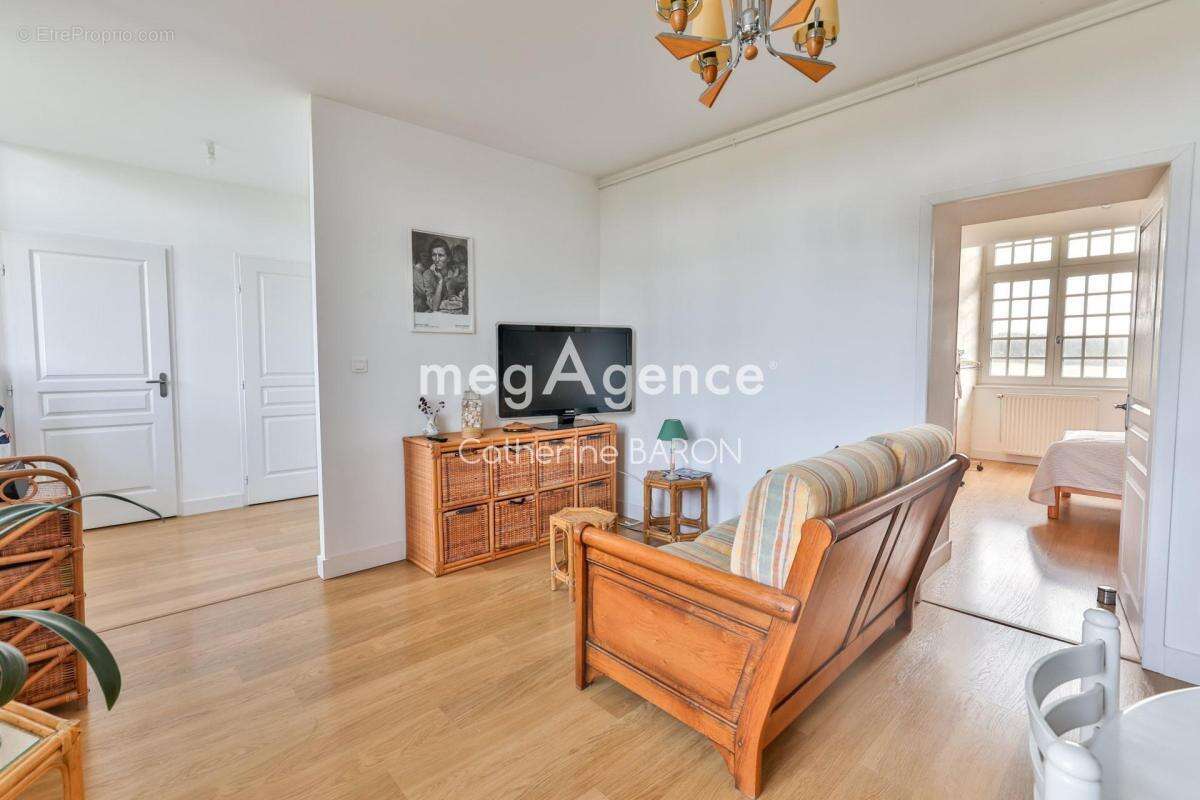Appartement à LE DOUHET