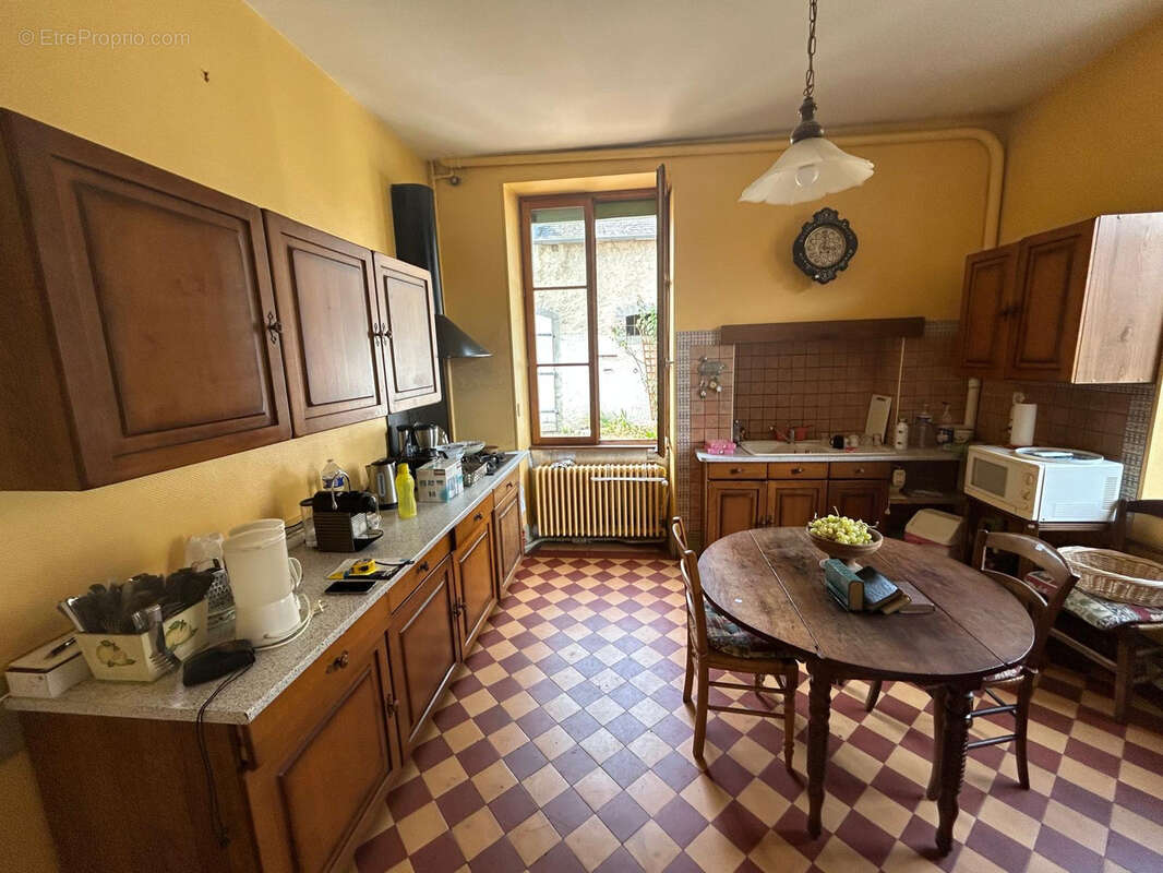 Maison à CHATILLON-EN-BAZOIS