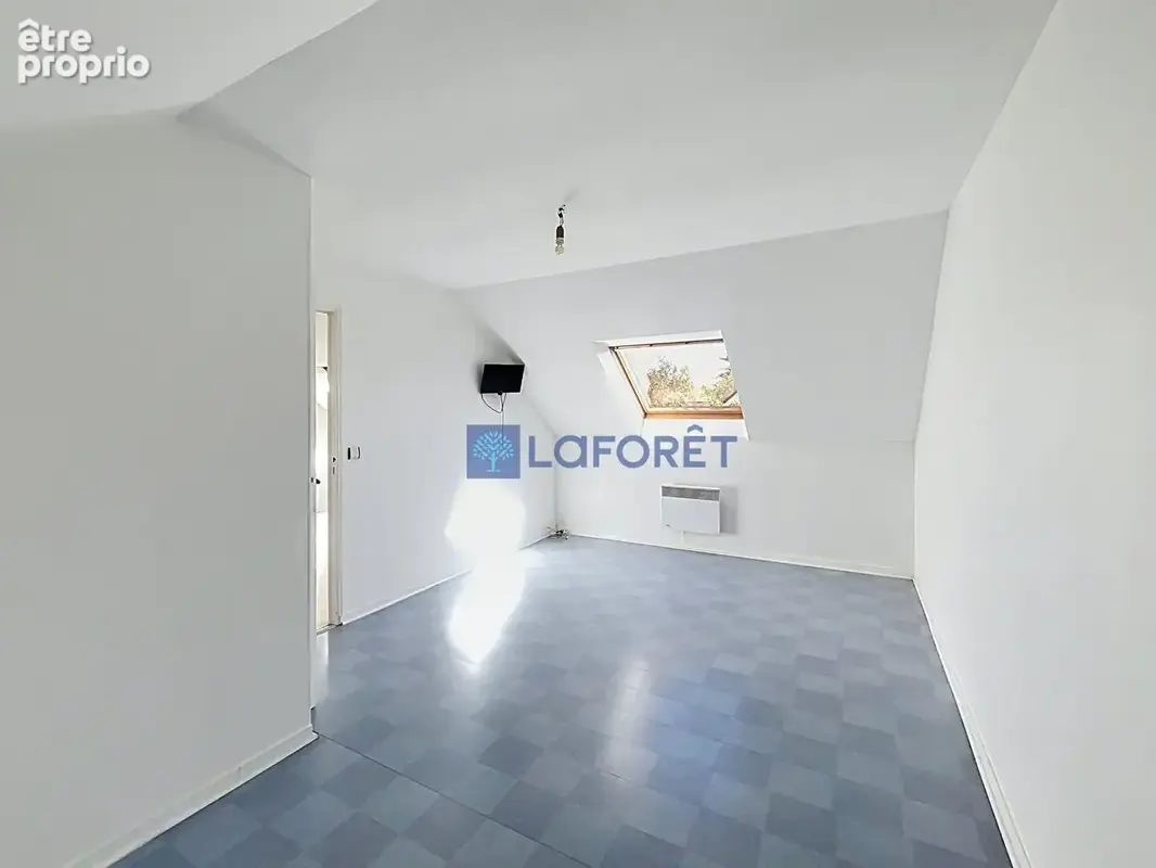 Maison 6 pièces 4 chambres - Quartier des fleurs - SAINT-PIERRE-DU-PERRAY - photo 16