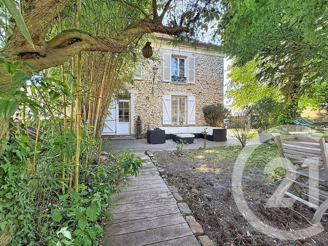 Maison à FONTENAILLES