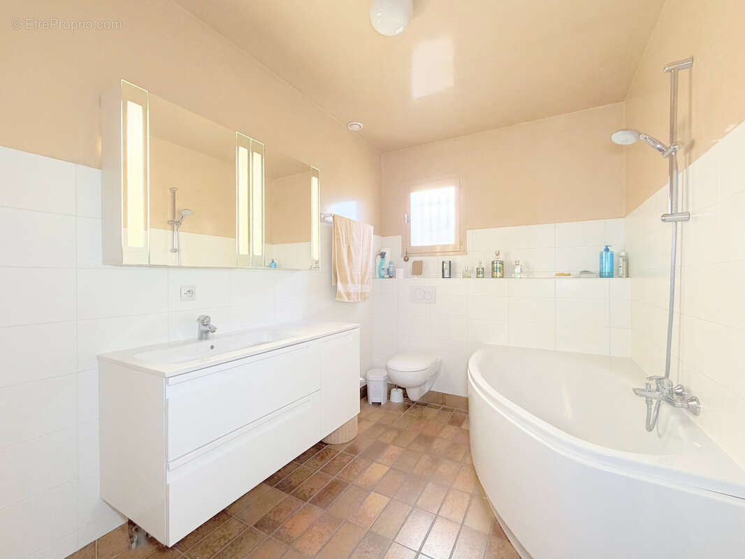 Maison à RUEIL-MALMAISON