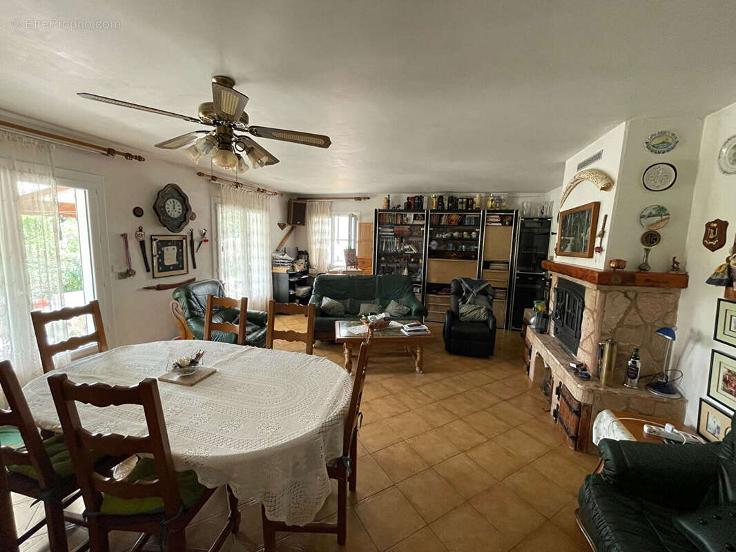 Maison à FORCALQUEIRET