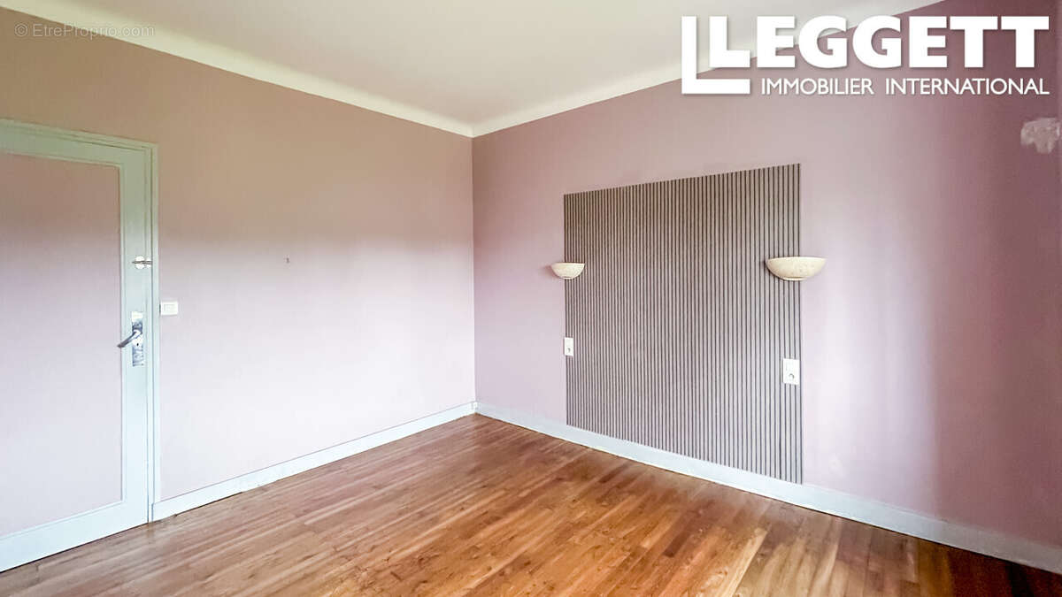 Maison à SAINT-ASTIER