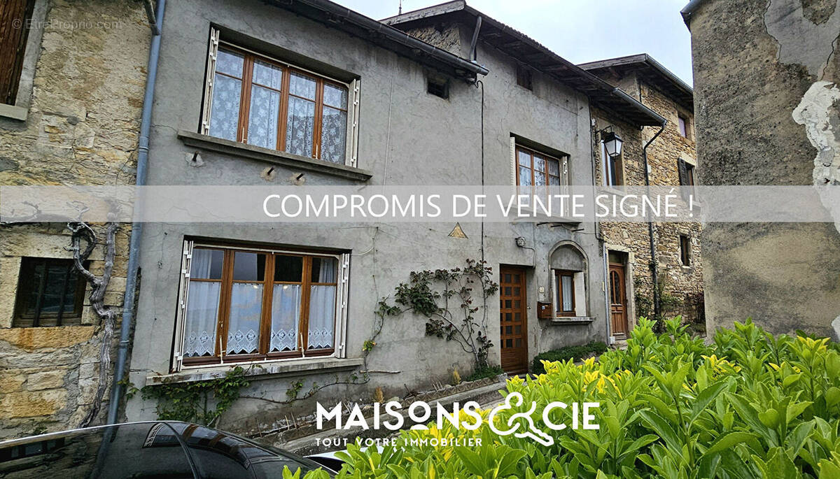 Maison à LAGNIEU