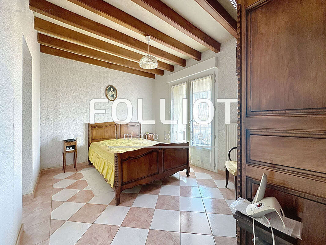 Maison à LONGUEVILLE