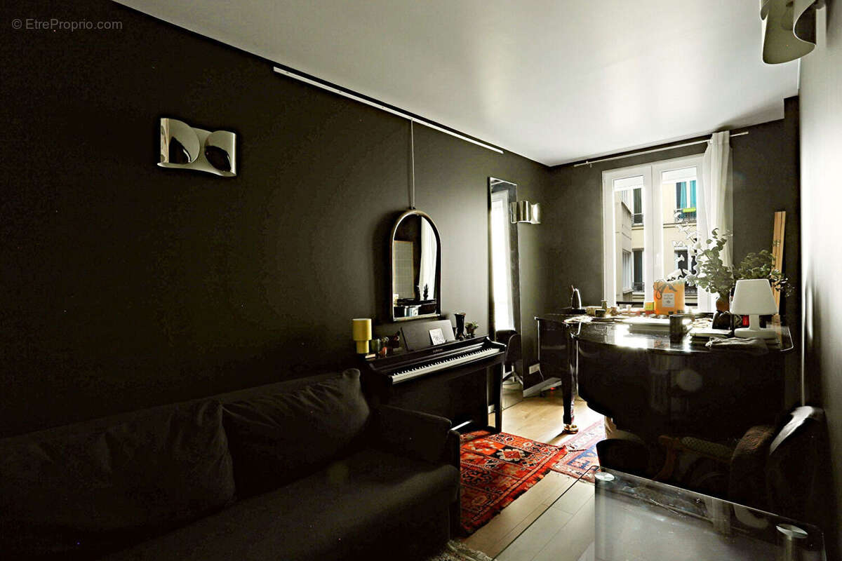 Appartement à PARIS-18E