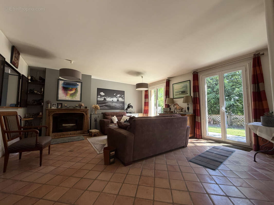 Maison 140 m² à Chevreuse  - photo 4