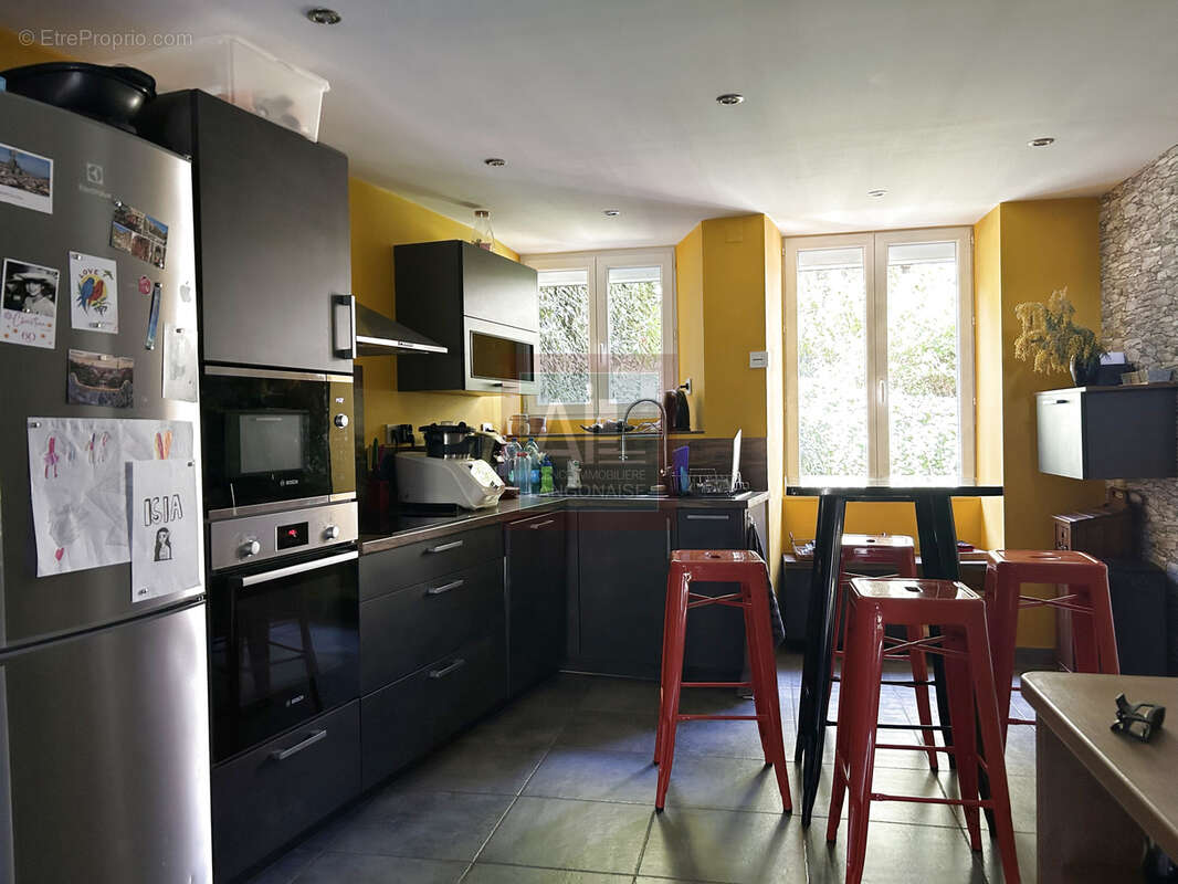 Maison familiale de 130 m2 avec jardin, centre-ville - photo 3